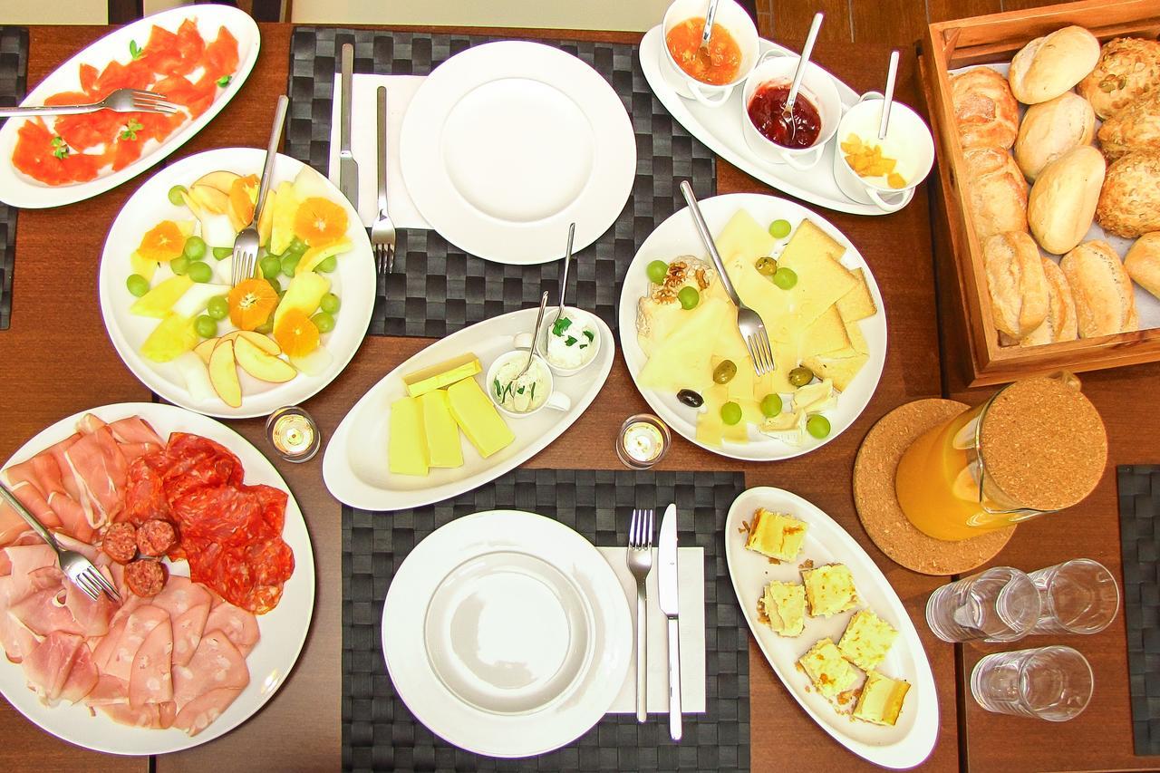 Das Tann Rooms & Wine 塔勒 外观 照片